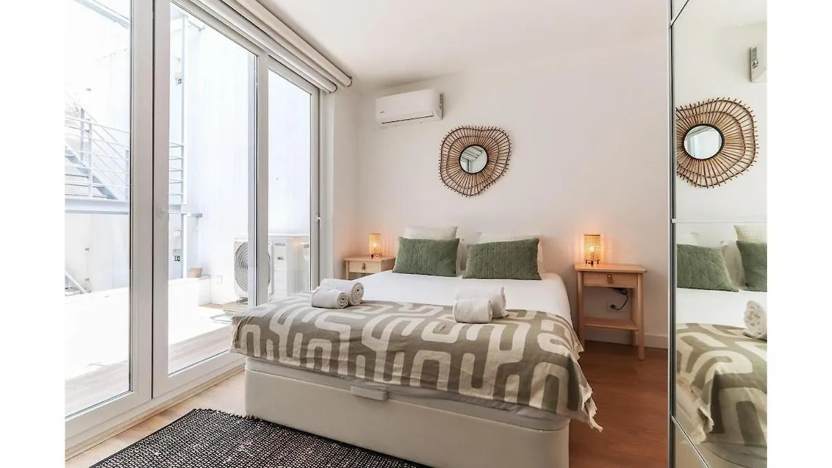 Principe Real Cozy Bright Studio Apt With Ac Lisbon Apartment